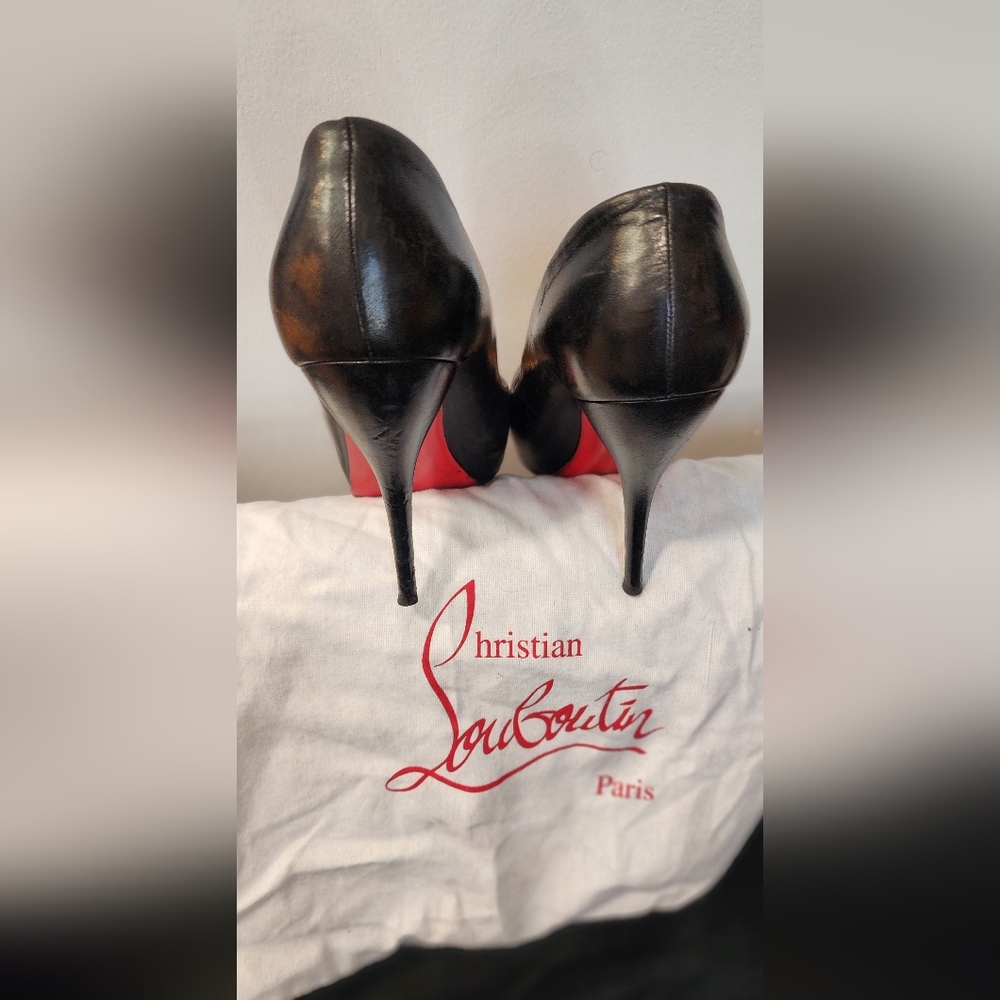 AUTHENTIC CHRISTIAN LOUBOUTIN Black Leather Heels with Dust Bag!! - Picture 2 of 6